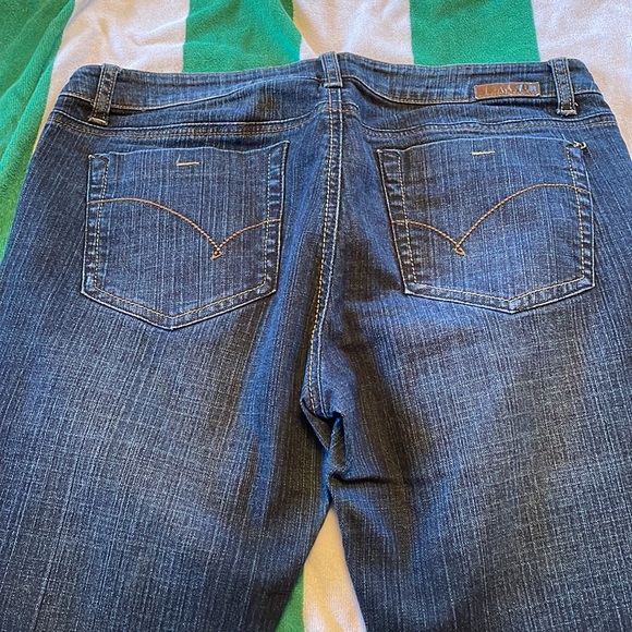 Mid-dark wash skinny Jean - Picture 4 of 5